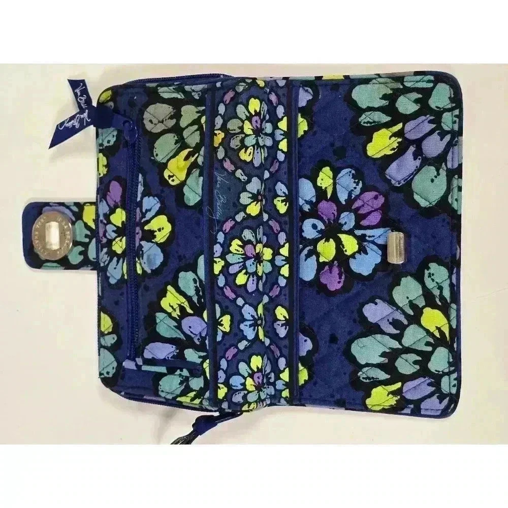 Vera Bradley Wallet Blue Multi - Picture 7 of 7